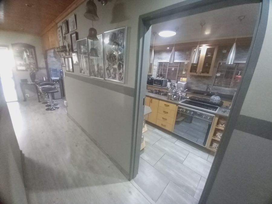 5 Bedroom Property for Sale in Vaalpark Free State